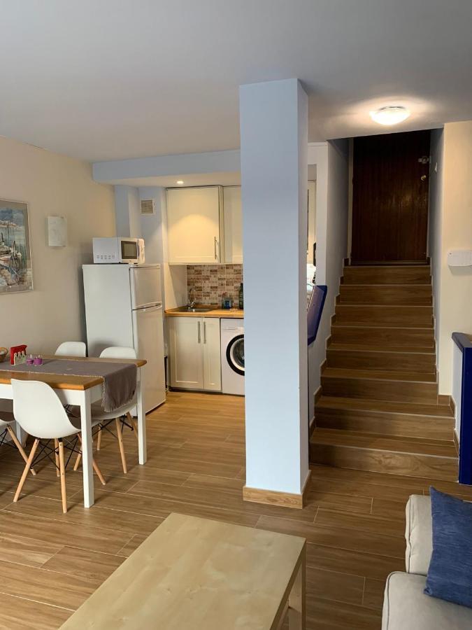 Cosy Apartment In L Escala, 7 Mins Walk To The Closest Beach, Riells L' Escala Exteriör bild